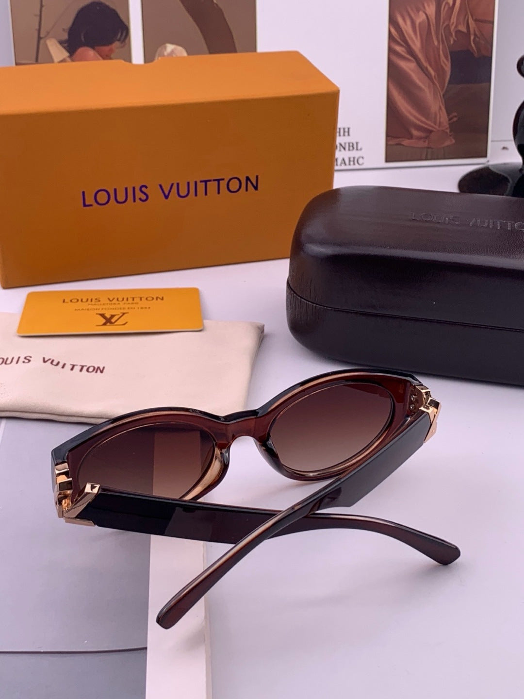 Louis Vuitton L15803 Square Black Lens Sunglasses for Women - 371444 - detail image 6