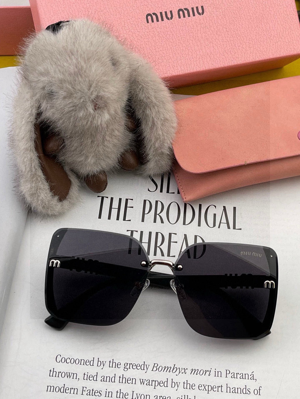 Miu Miu M2100 Fashion Black Lens Sunglasses for Men & Women - 372421 - detail image 2