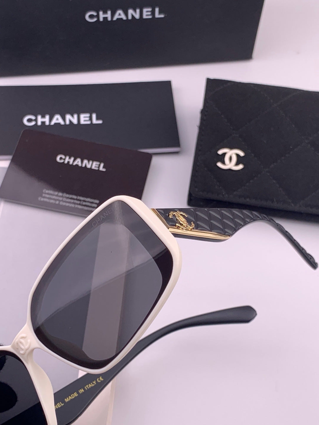 Chanel CH3551 Fashion Gold Lens Sunglasses for Men & Women - detail image 3