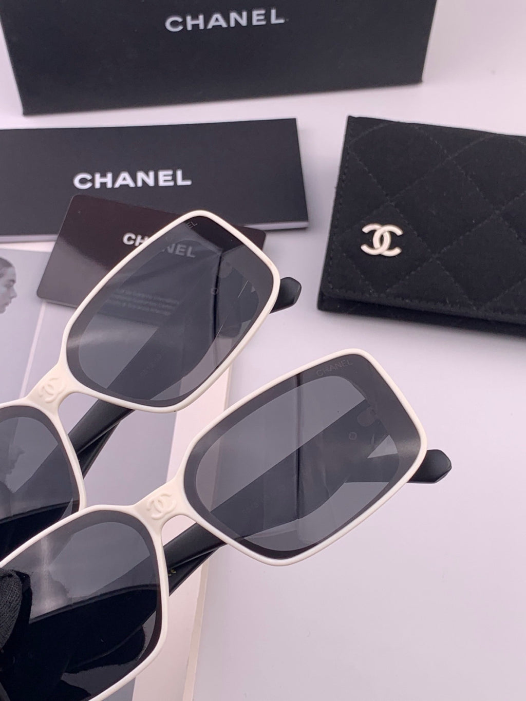 Chanel CH3551 Fashion Gold Lens Sunglasses for Men & Women - detail image 4