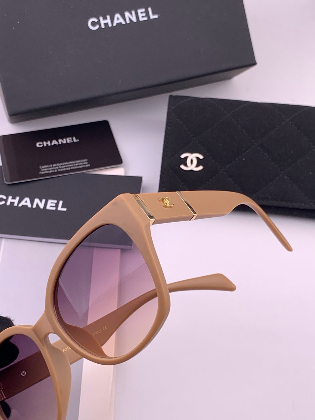 Chanel CH47004 Oversized Purple Lens Sunglasses for Men & Women - 371736 - detail image 3