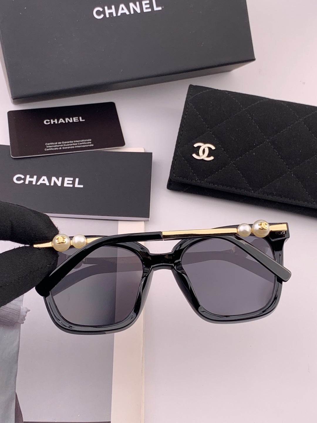 Chanel CH4231 Oversized Black Lens Sunglasses for Men & Women - 371744 - detail image 3