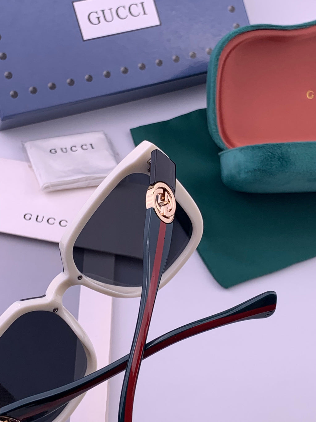 Gucci G1620 Square Brown Lens Sunglasses for Men & Women - 371538 - detail image 4