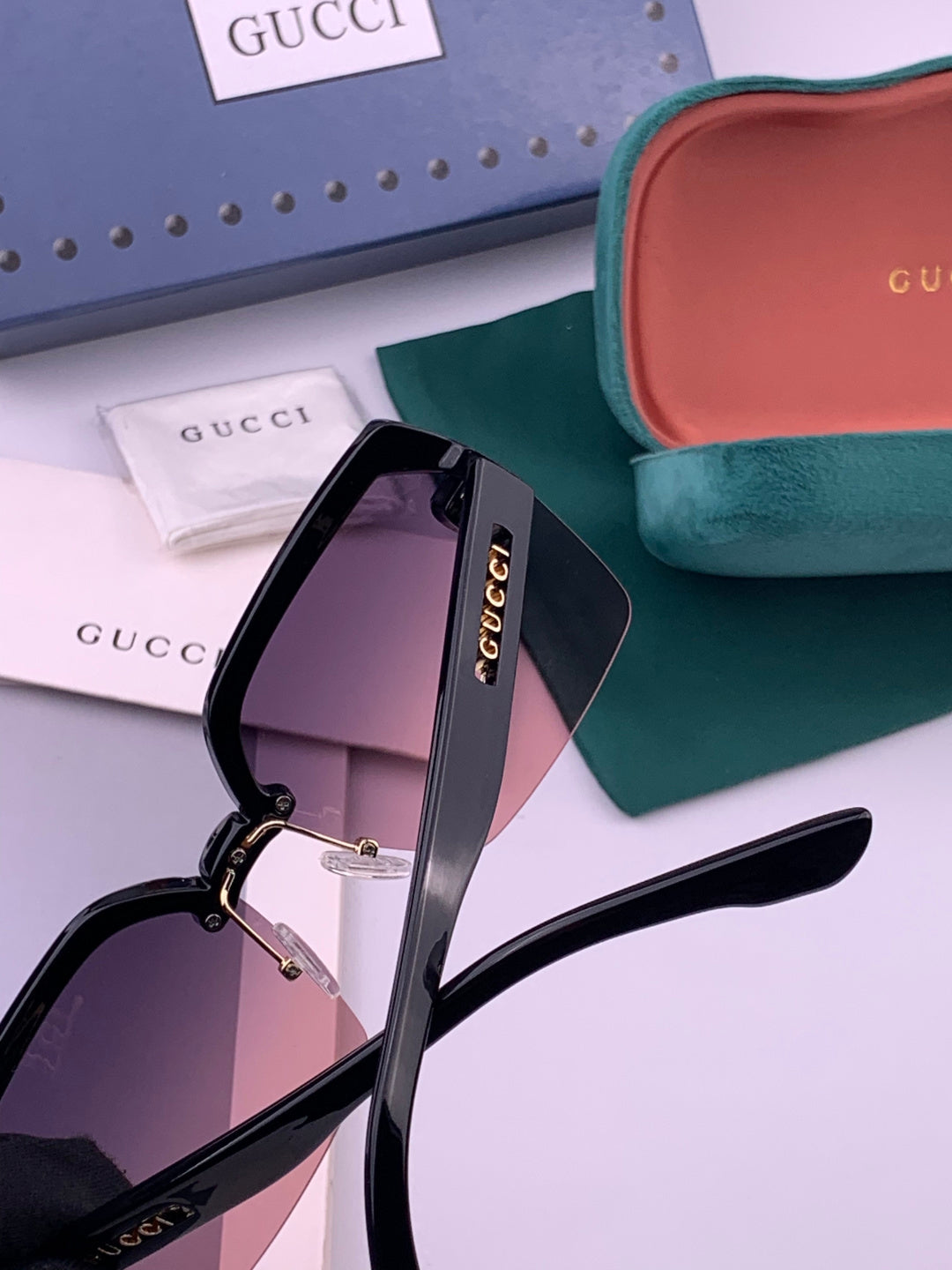 Gucci 2592 Polarized Square Gold Lens Sunglasses for Men & Women - 371542 - detail image 5