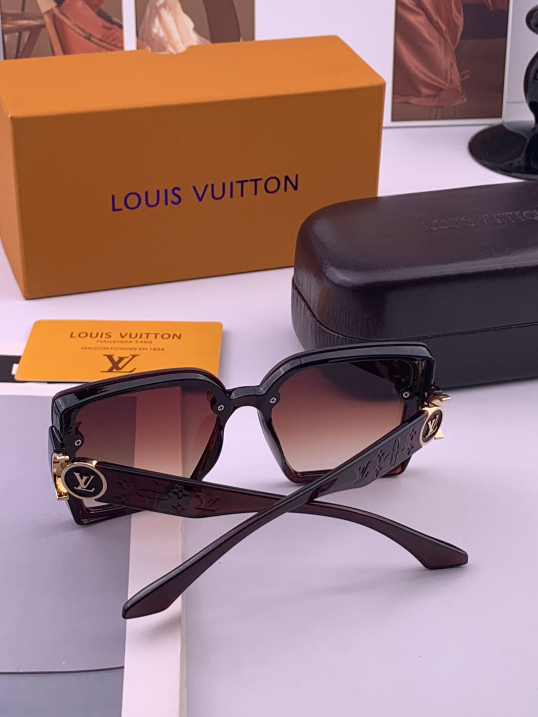 Louis Vuitton L8623 Square Black Lens Sunglasses for Men & Women - 371337 - detail image 4