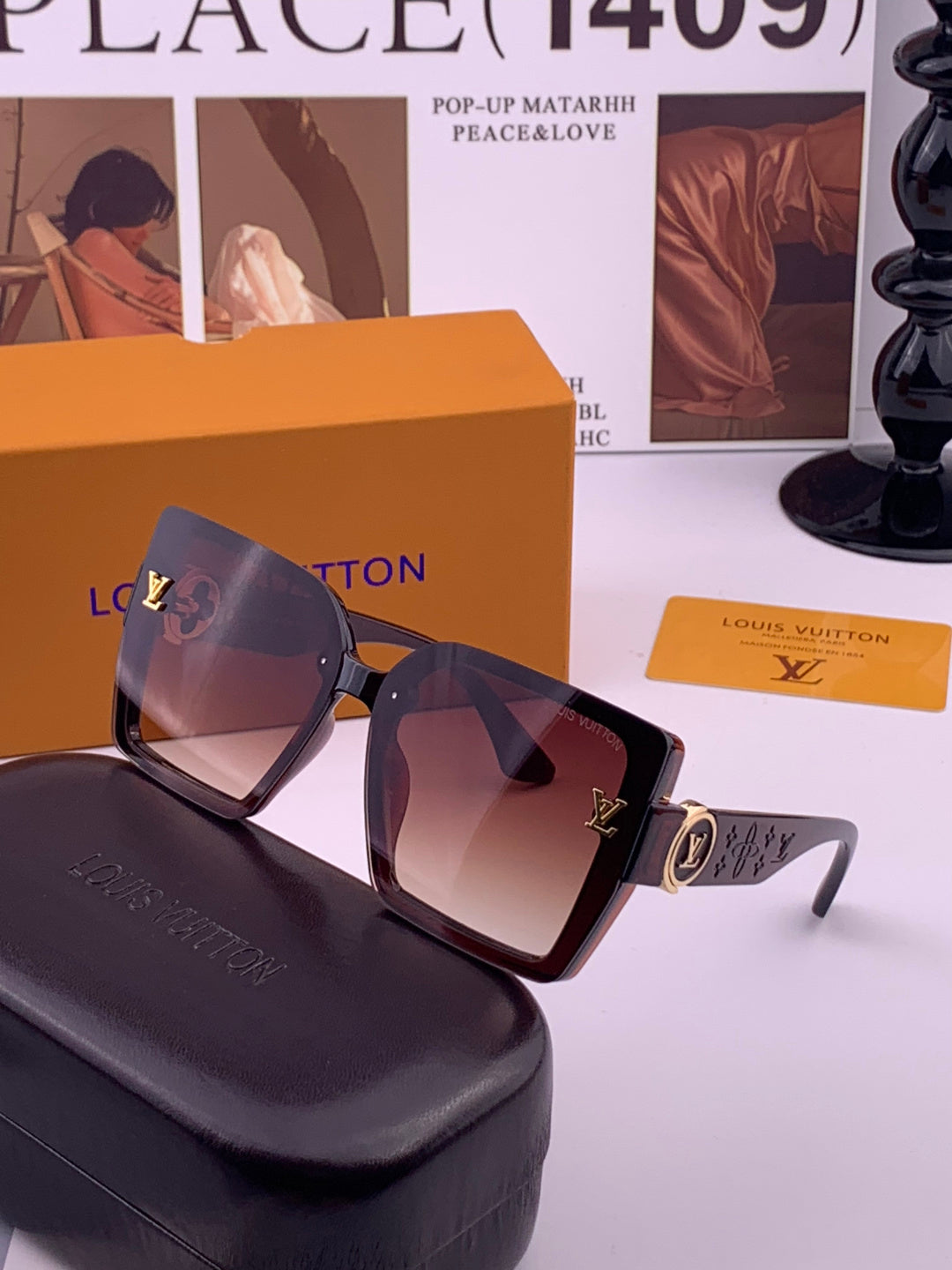 Louis Vuitton L8623 Square Black Lens Sunglasses for Men & Women - 371337 - detail image 2