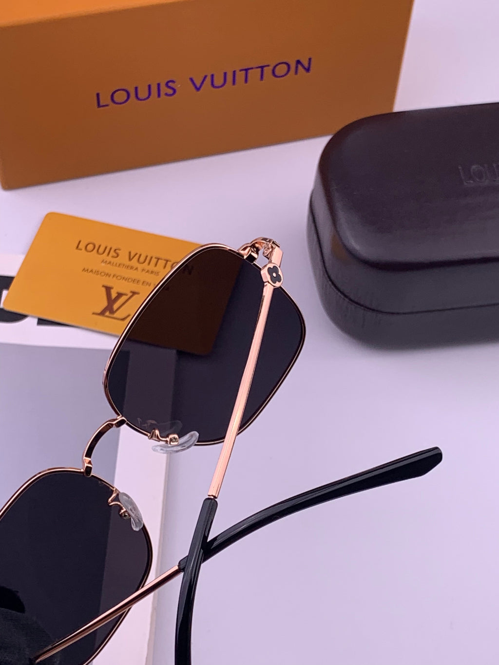 Louis Vuitton 5303 Polarized Aviator Black Lens Sunglasses for Men & - 371340 - detail image 6