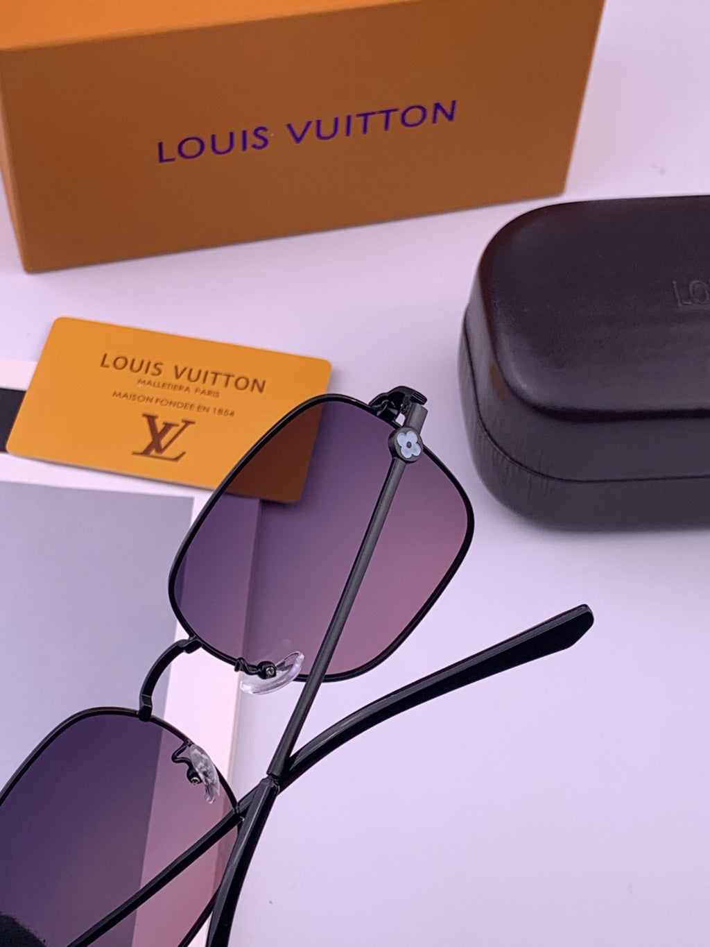 Louis Vuitton 5303 Polarized Aviator Purple Lens Sunglasses for Men & - 371341 - detail image 5