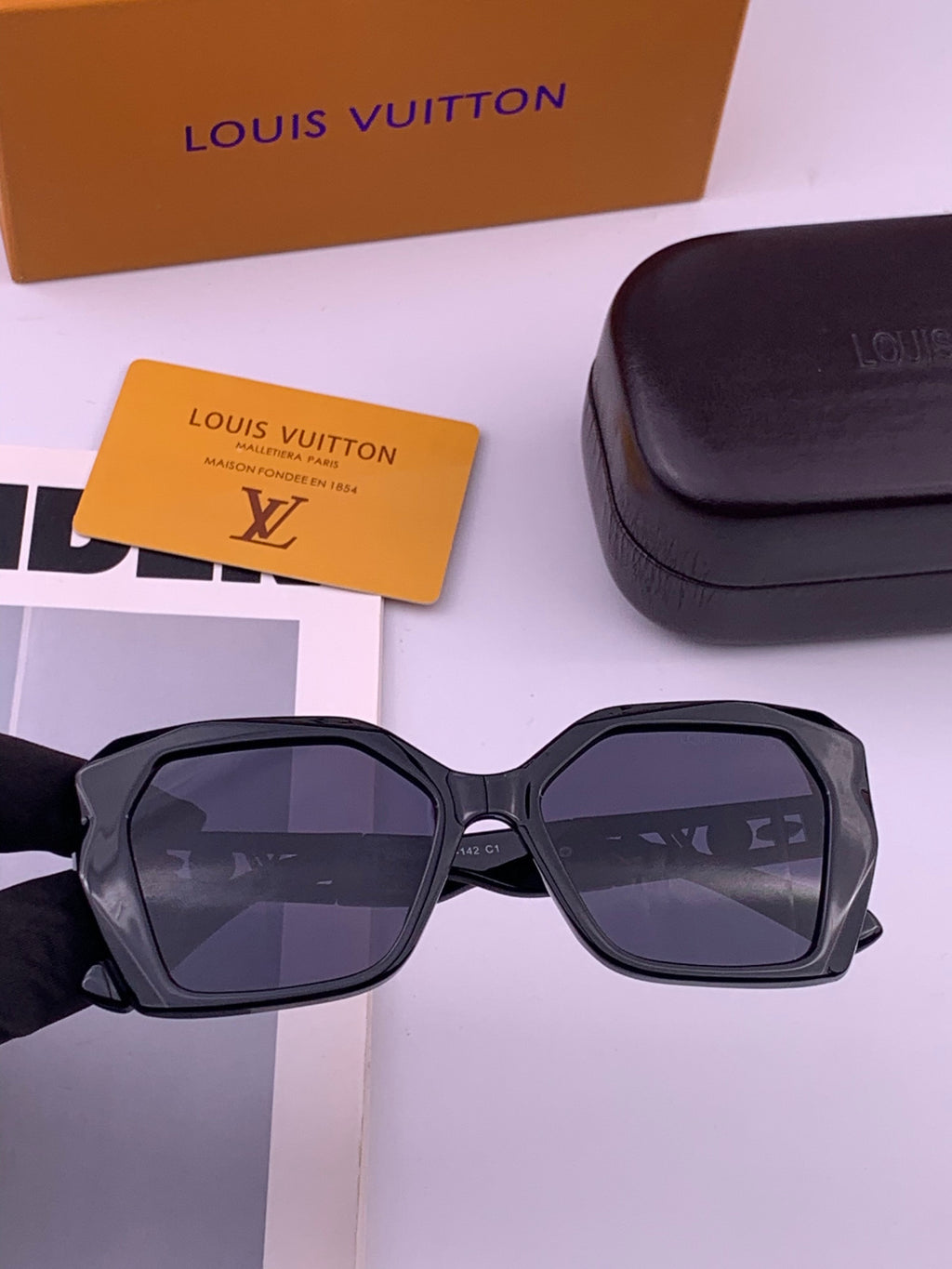 Louis Vuitton L5230 Square Black Lens Sunglasses for Men & Women - 371343