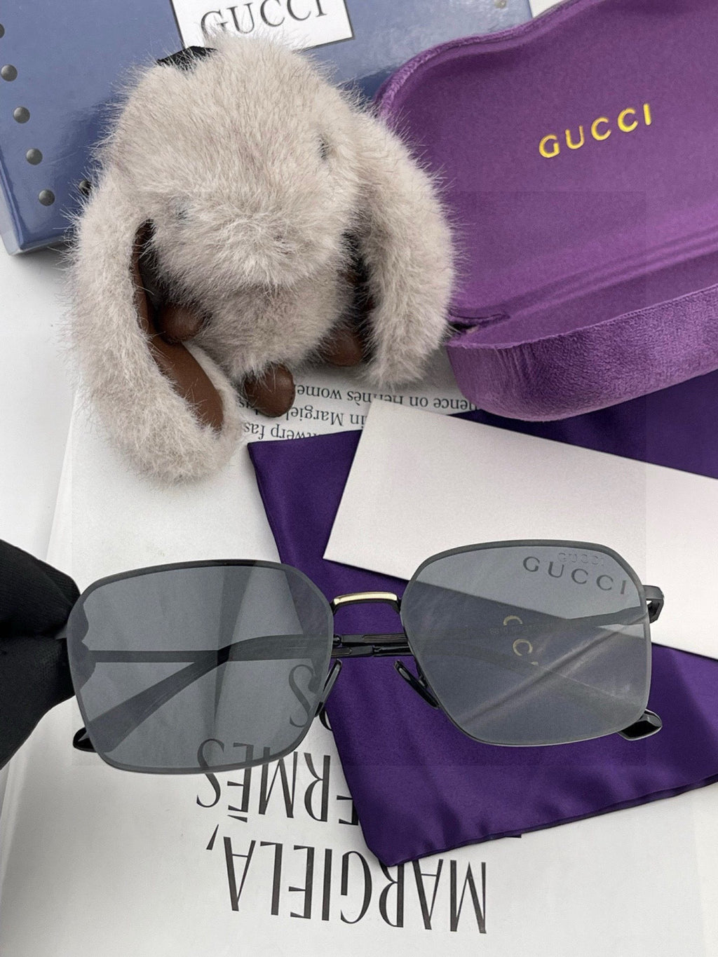 Gucci G6881 Polarized Aviator Red Lens Sunglasses for Men - 371526