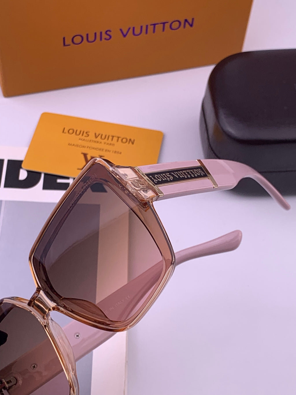 Louis Vuitton L4231 Square Brown Lens Sunglasses for Men & Women - 371321 - detail image 3