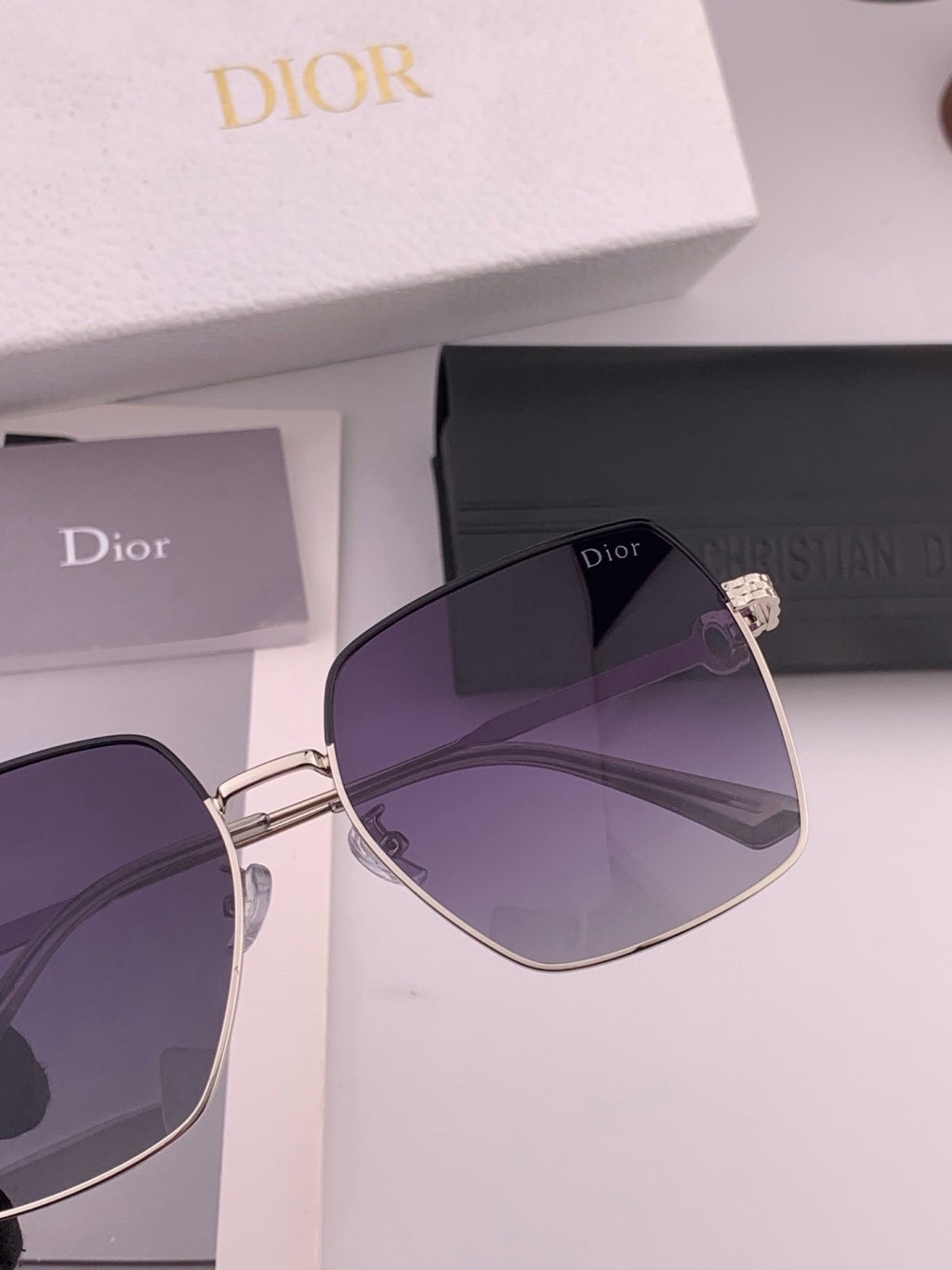Dior D6310 Polarized Square Red Lens Sunglasses for Men & Women - 371959 - detail image 5