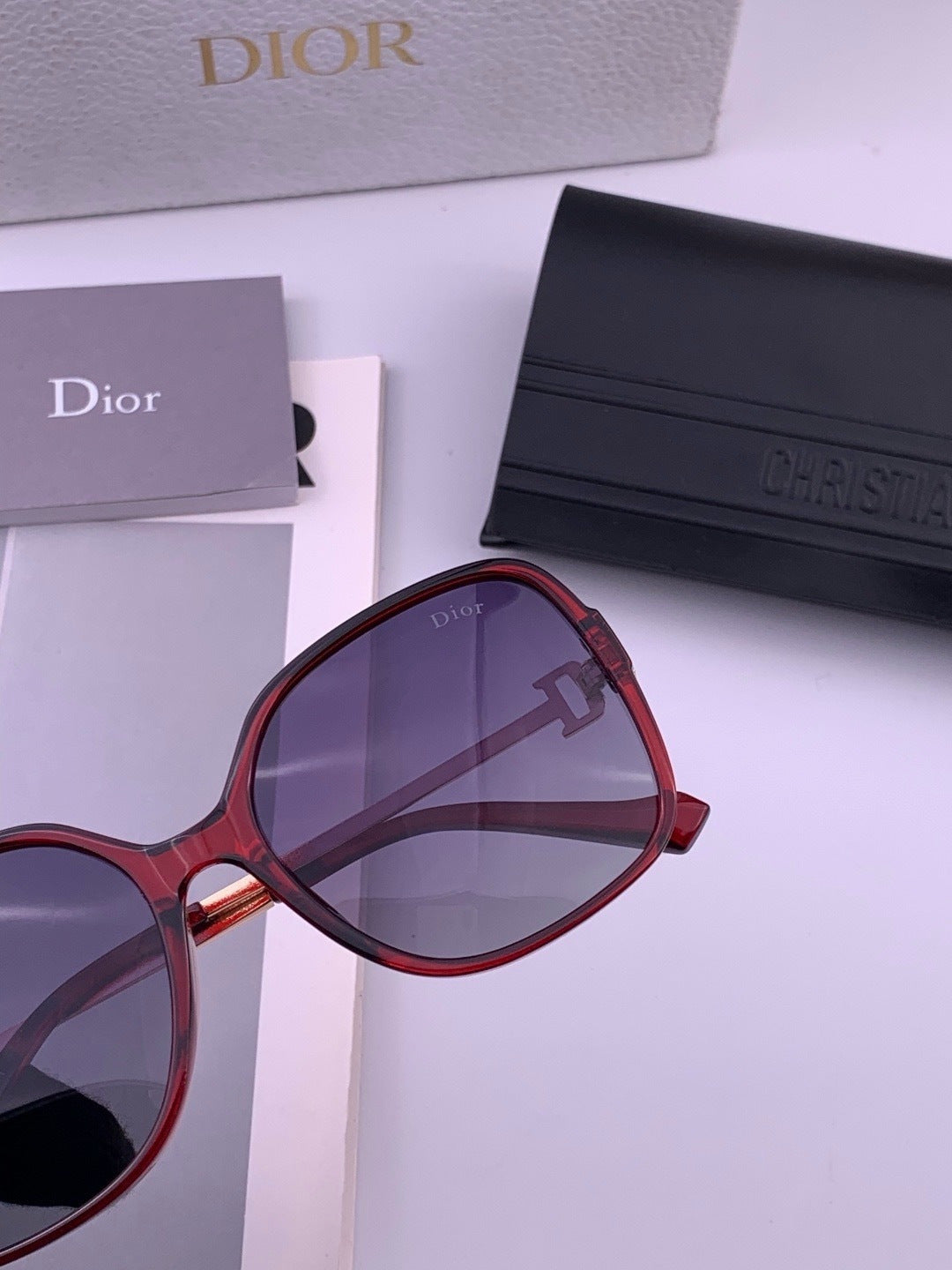 Dior D8266 Polarized Fashion Black Lens Sunglasses for Men & Women - 371956 - detail image 4