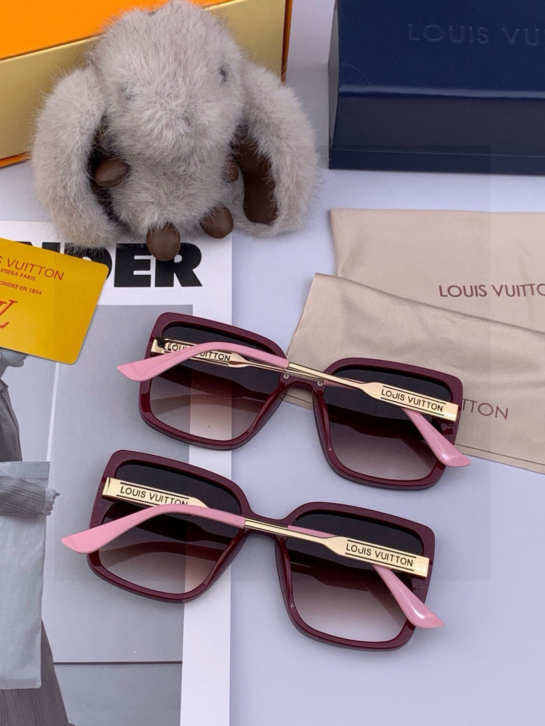 Louis Vuitton L0893 Square Black Lens Sunglasses for Men & Women - 371308 - detail image 7