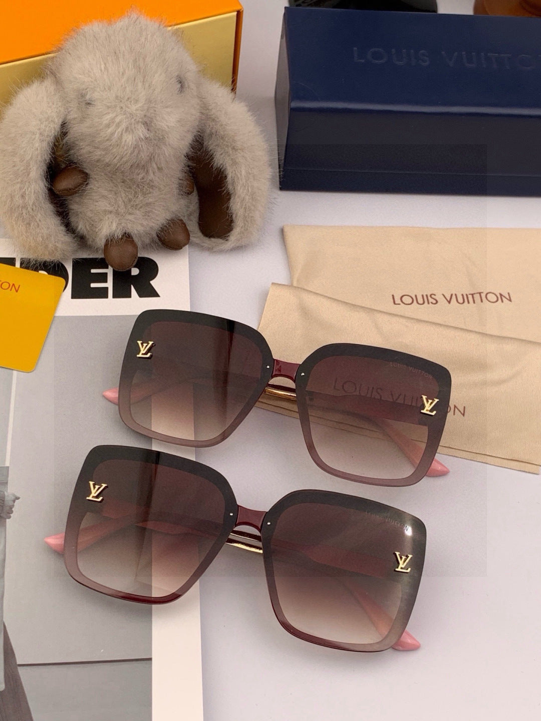 Louis Vuitton L0893 Square Black Lens Sunglasses for Men & Women - 371308 - detail image 8