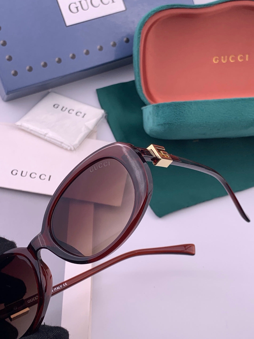 Gucci G35805 Square Black Lens Sunglasses for Men & Women - 371524 - detail image 4