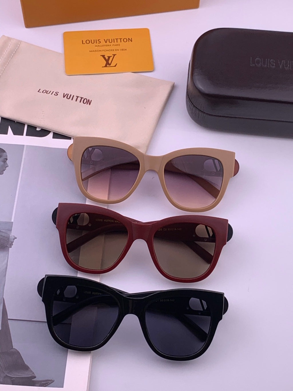 Louis Vuitton L07002 Square Black Lens Sunglasses for Women - 371301 - detail image 8