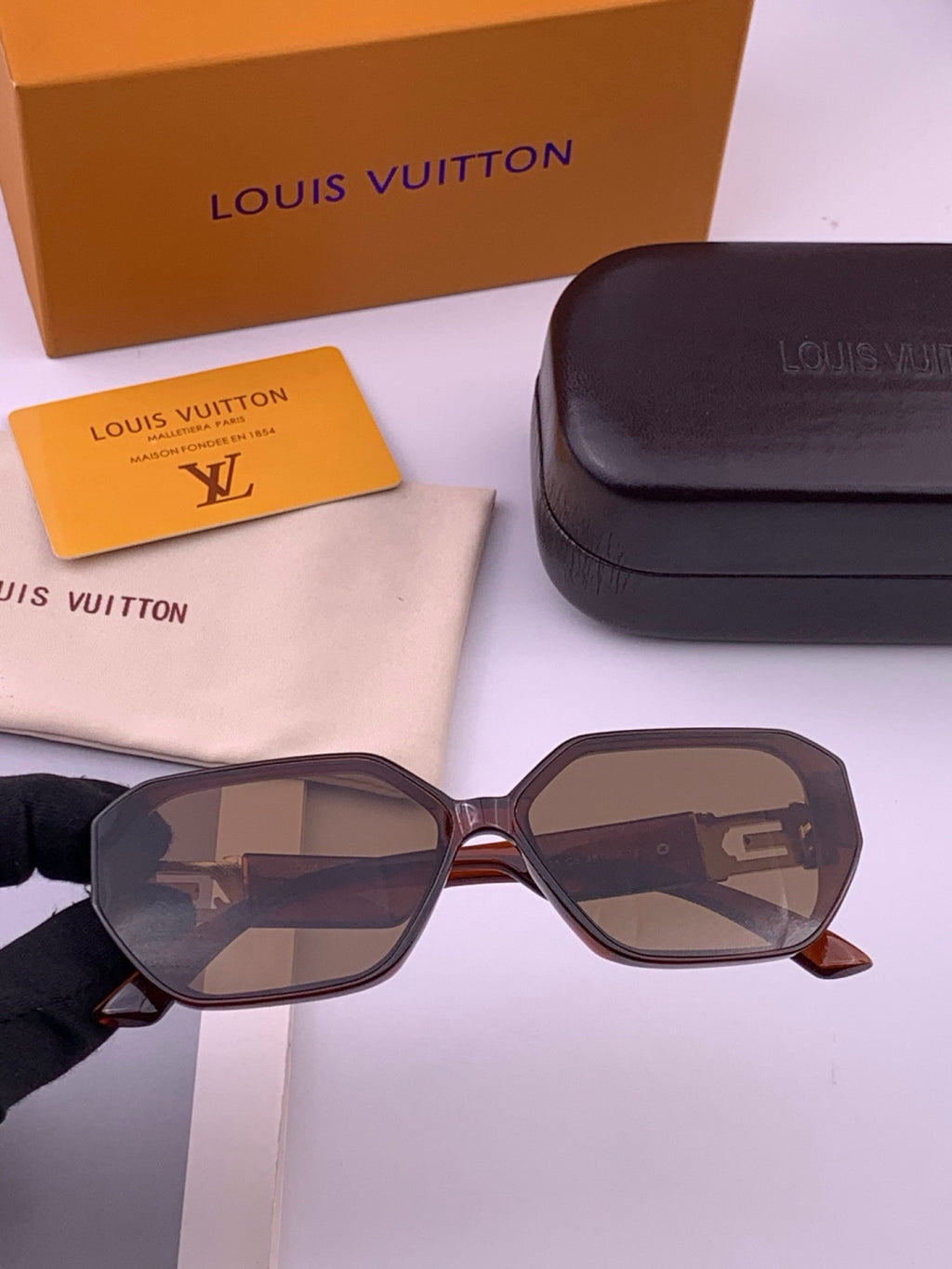 Louis Vuitton L17001 Square Black Lens Sunglasses for Women - 371303