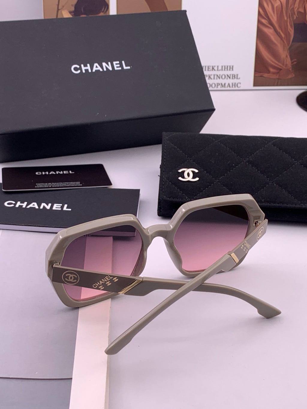 Chanel CH84022 Oversized Black Lens Sunglasses for Men & Women - 382334 - detail image 5