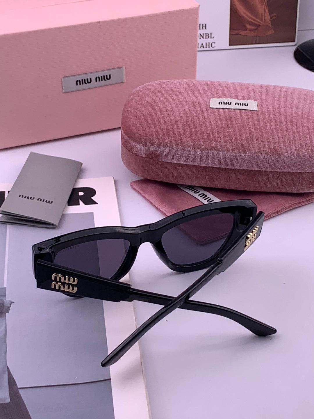 Miu Miu M8232 Fashion Brown Lens Sunglasses for Men & Women - 382981 - detail image 6