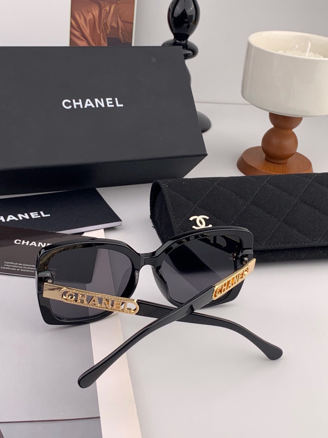 Chanel CH2077 Fashion Black Lens Sunglasses for Men & Women - 382323 - detail image 3