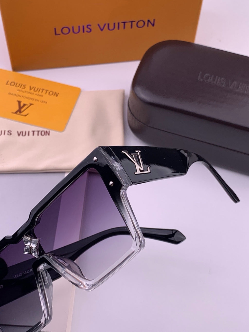 Louis Vuitton L7600 Square Black Lens Sunglasses for Women - 381851 - detail image 3