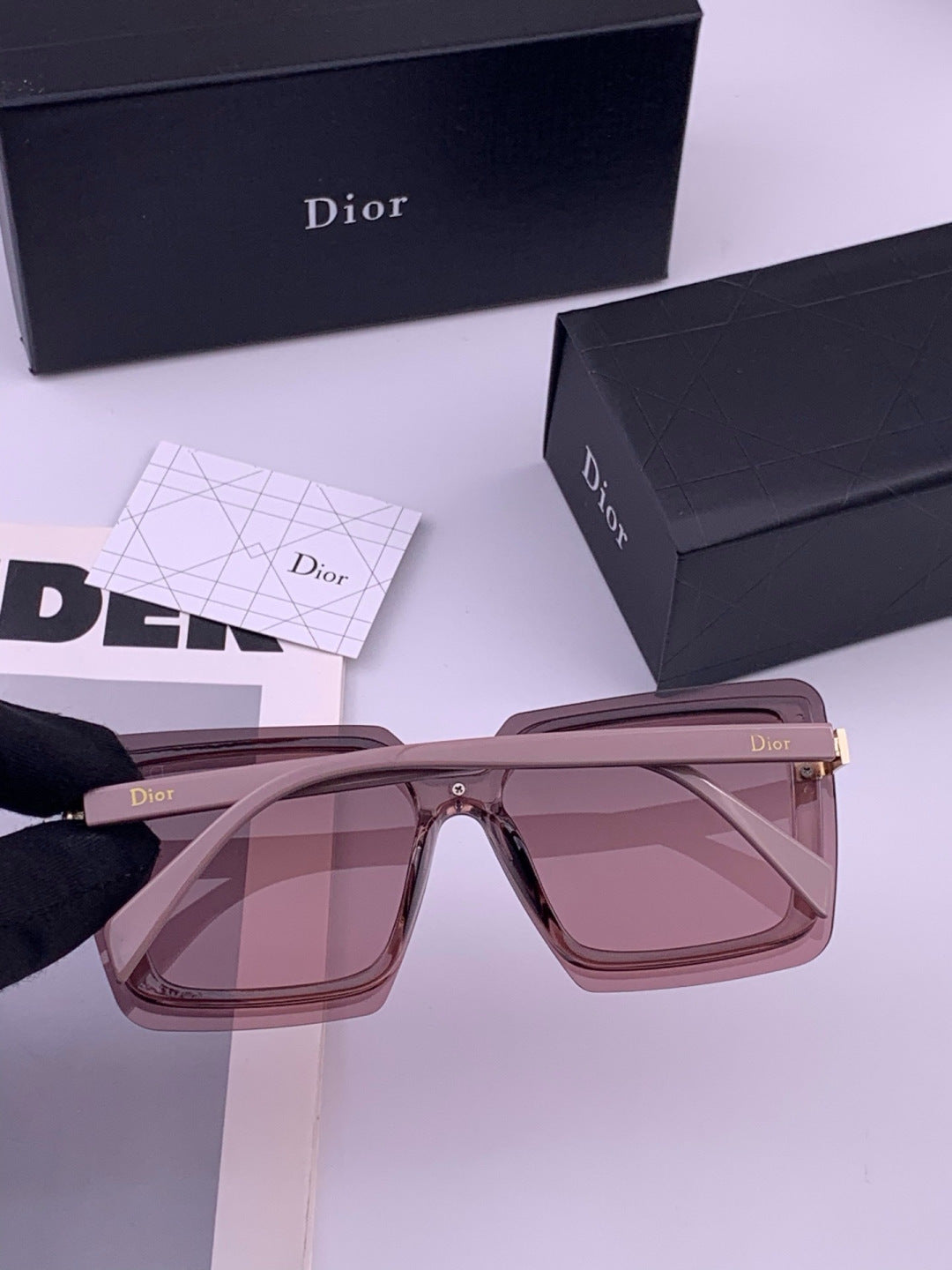 Dior D7996 Fashion Gold Lens Sunglasses for Men & Women - 382379 - detail image 4
