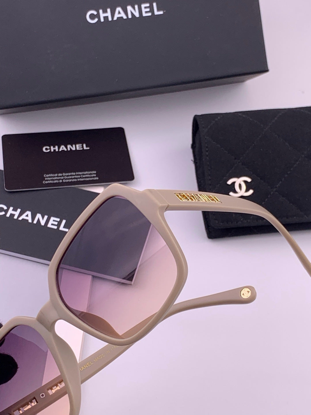 Chanel CH27002 Fashion Purple Lens Sunglasses for Men & Women - 382329 - detail image 3