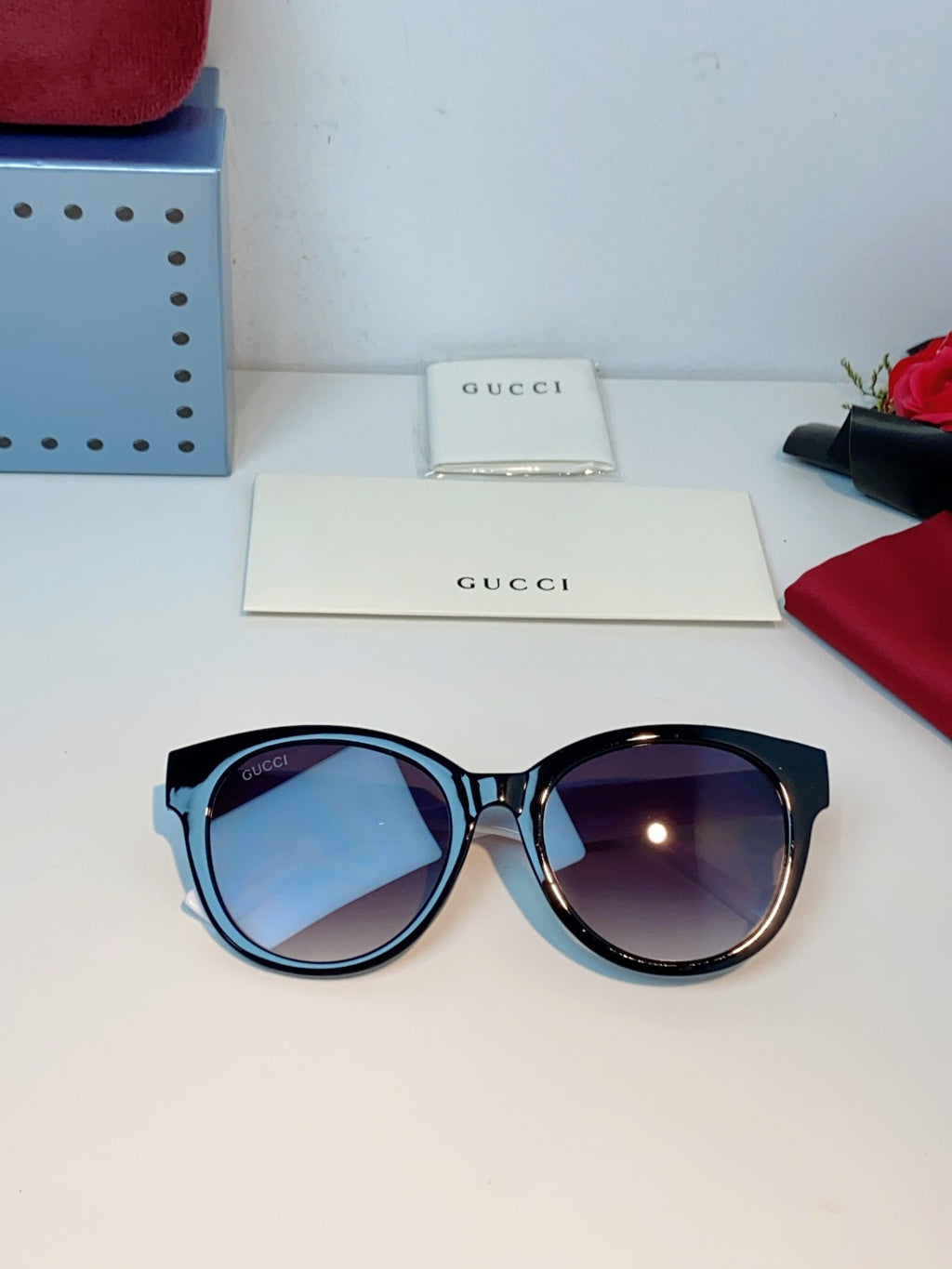 Gucci Metal Cat-Eye Black Lens Sunglasses for Men & Women - detail image 10