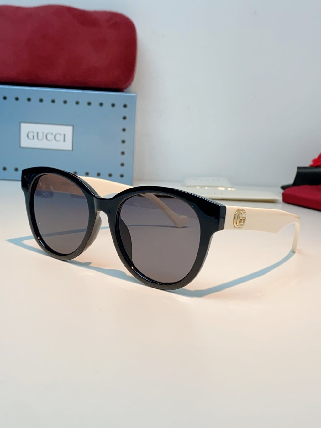 Gucci Metal Cat-Eye Gray Lens Sunglasses for Men & Women