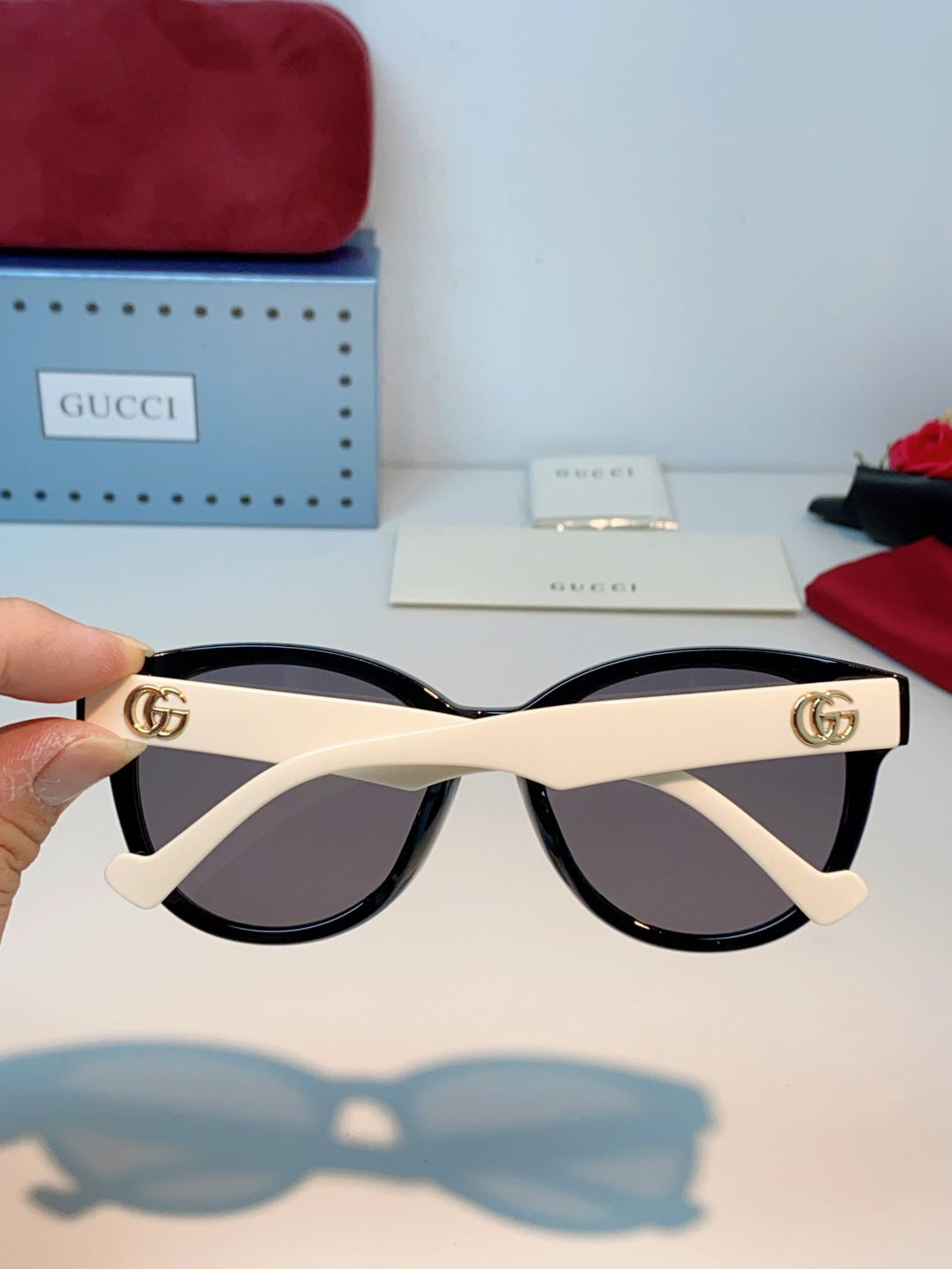 Gucci Metal Cat-Eye Gray Lens Sunglasses for Men & Women - detail image 5