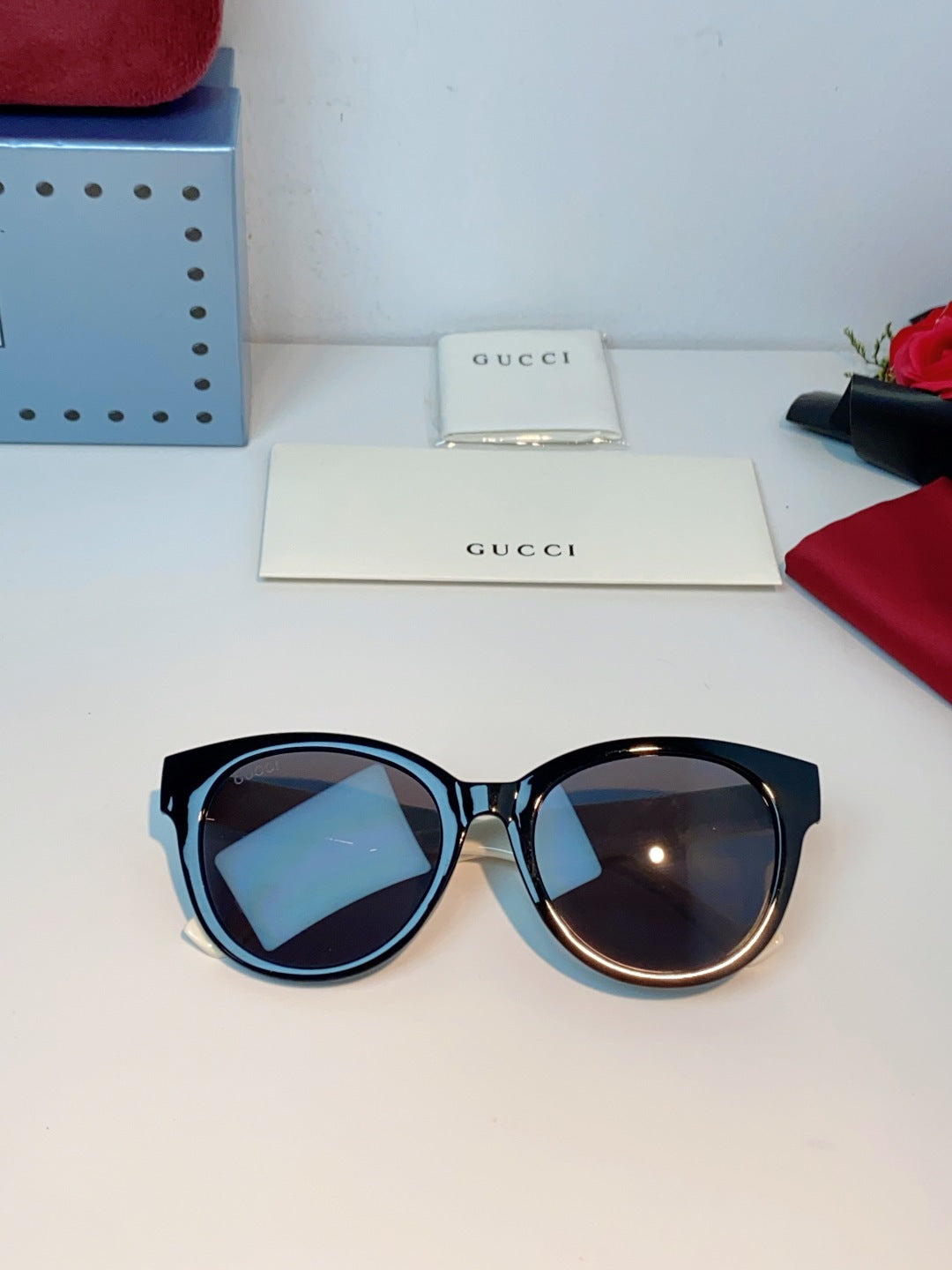 Gucci Metal Cat-Eye Gray Lens Sunglasses for Men & Women - detail image 10