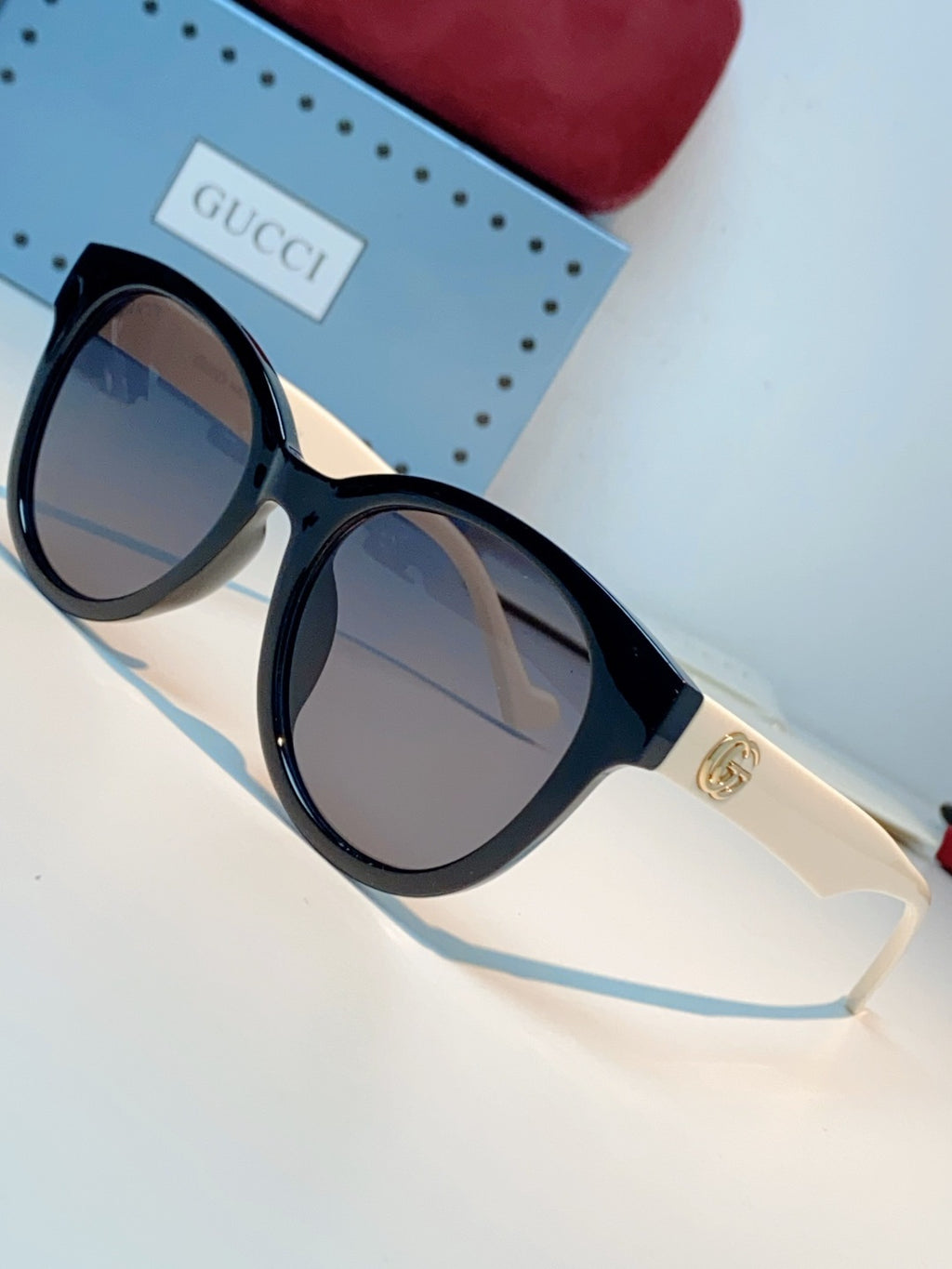 Gucci Metal Cat-Eye Gray Lens Sunglasses for Men & Women - detail image 7