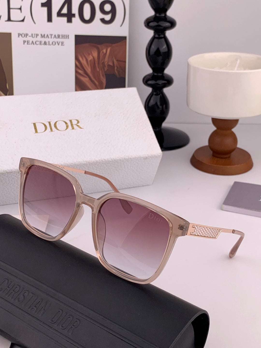 Dior CD35511 Polarized Square Gold Lens Sunglasses for Women - detail image 3