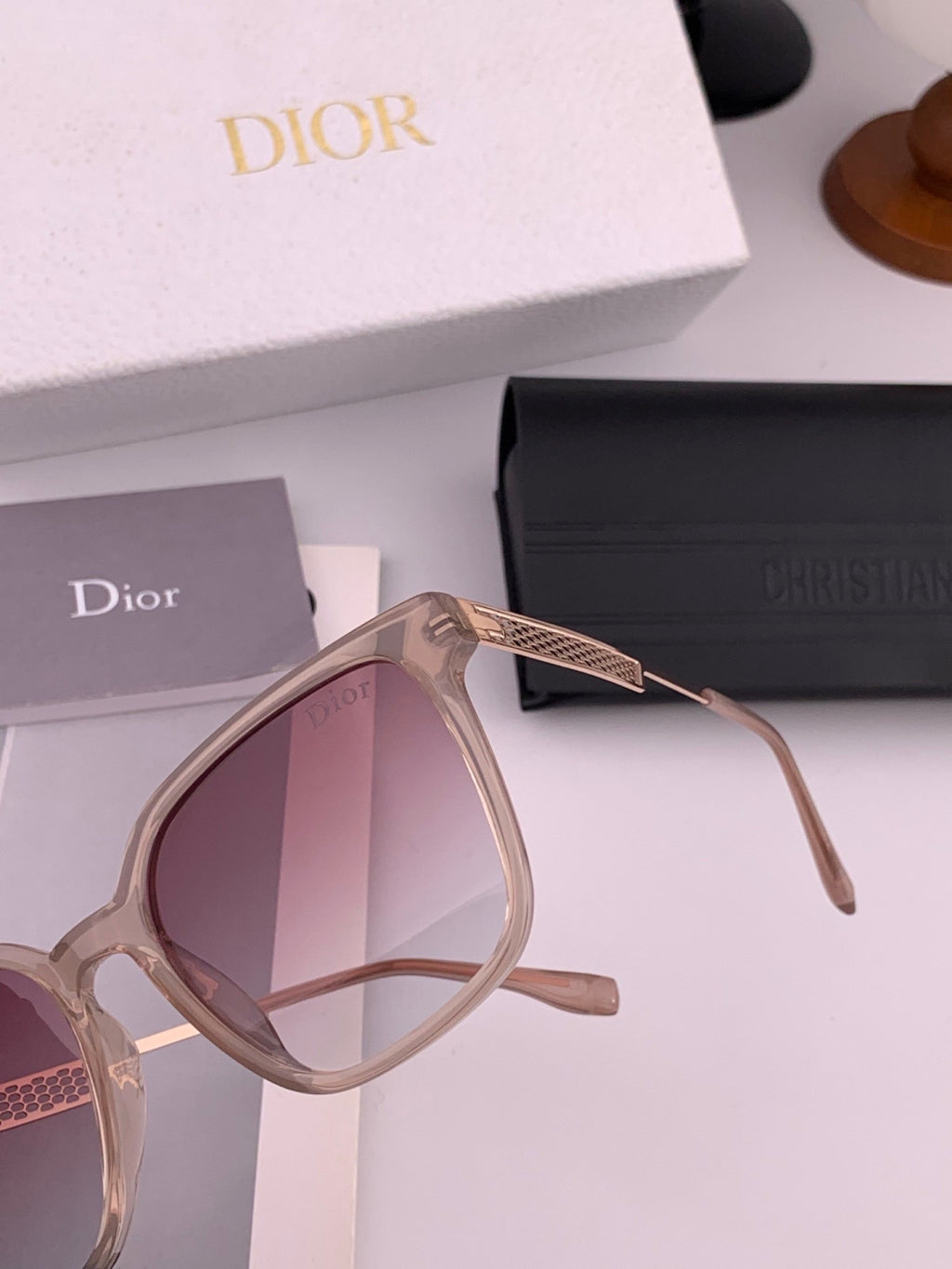 Dior CD35511 Polarized Square Gold Lens Sunglasses for Women - detail image 5