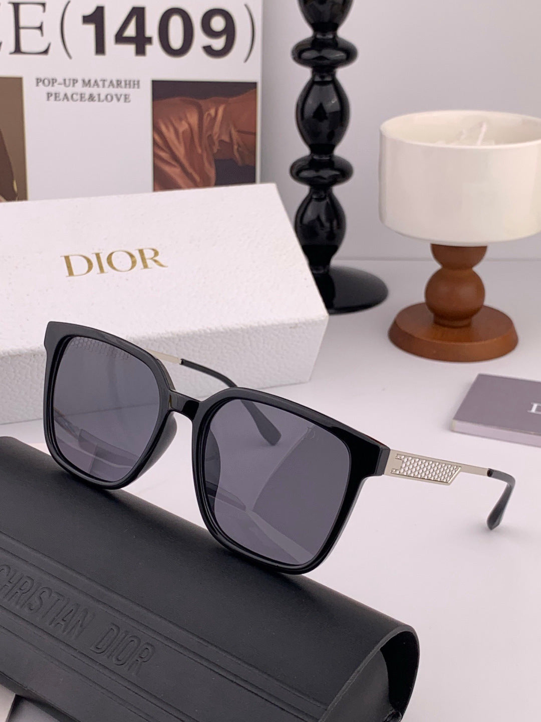 Dior CD35511 Polarized Square Gold Lens Sunglasses for Women - detail image 4