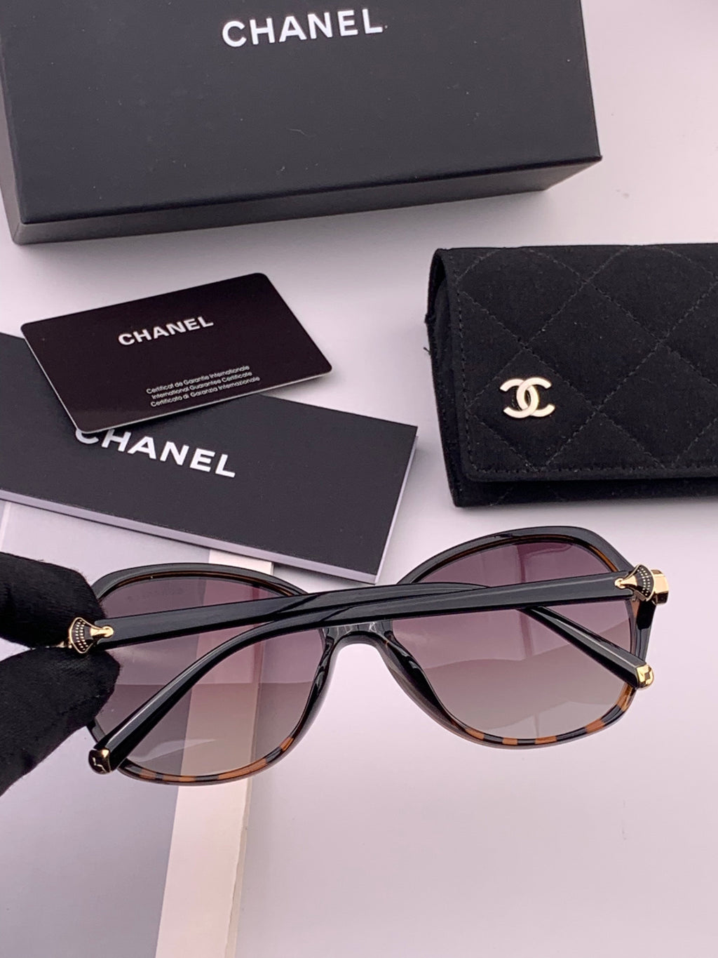Chanel CH2752 Polarized Square Black Lens Sunglasses for Women - detail image 4