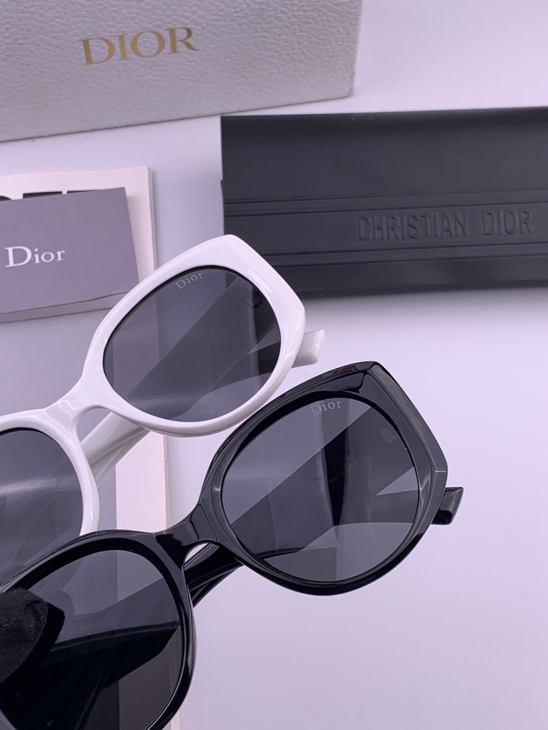 Dior CD7510 Polarized Square Gold Lens Sunglasses for Women - detail image 5