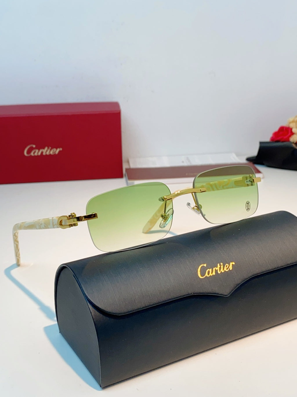 Cartier Lightweight Metal Rimless Gold Lens Sunglasses for Men - detail image 10