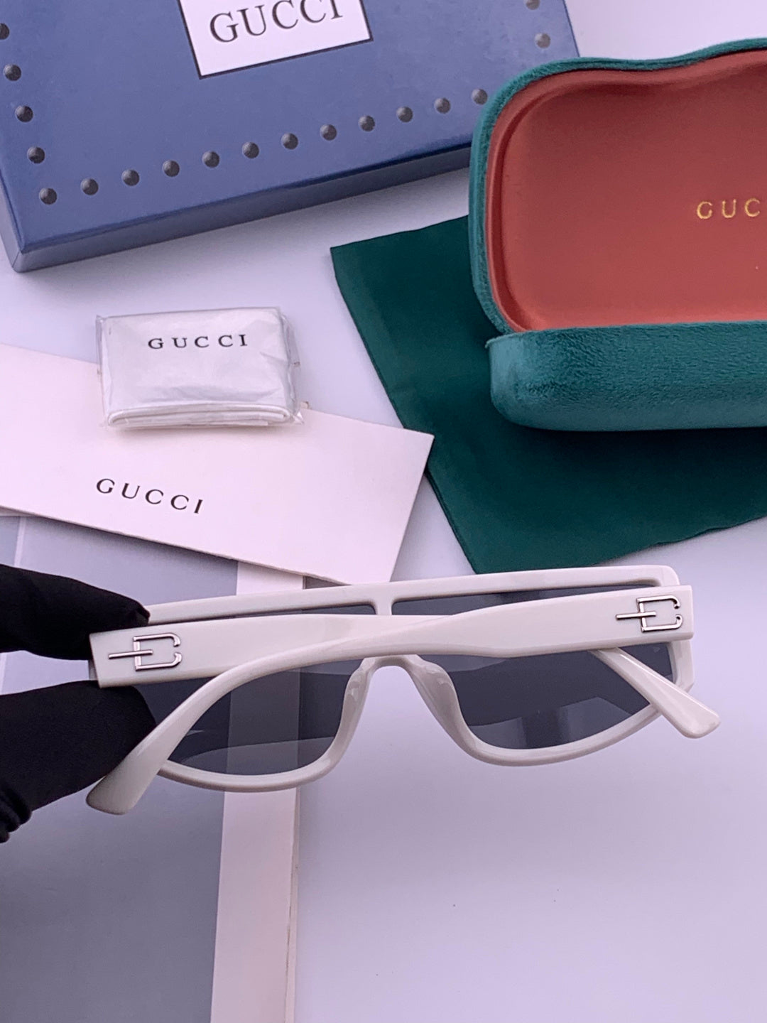 Gucci G3109 Fashion Black Lens Sunglasses for Men & Women - 382123 - detail image 6