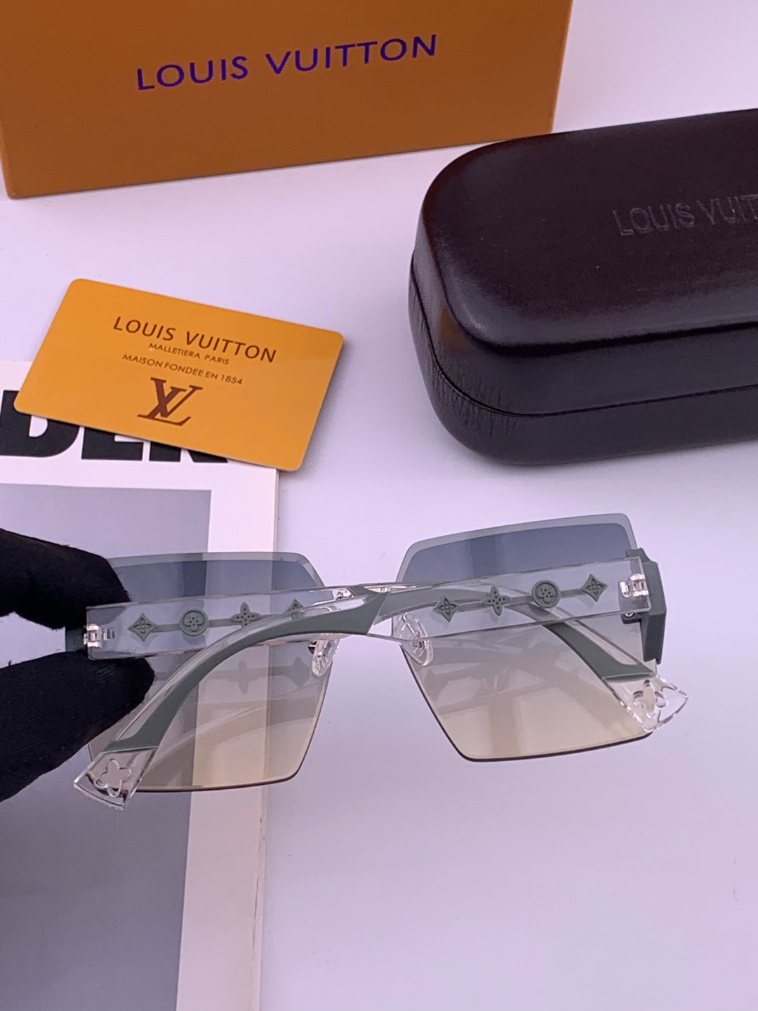 Louis Vuitton L5798 Polarized Square Brown Lens Sunglasses for Men & - 381754 - detail image 4