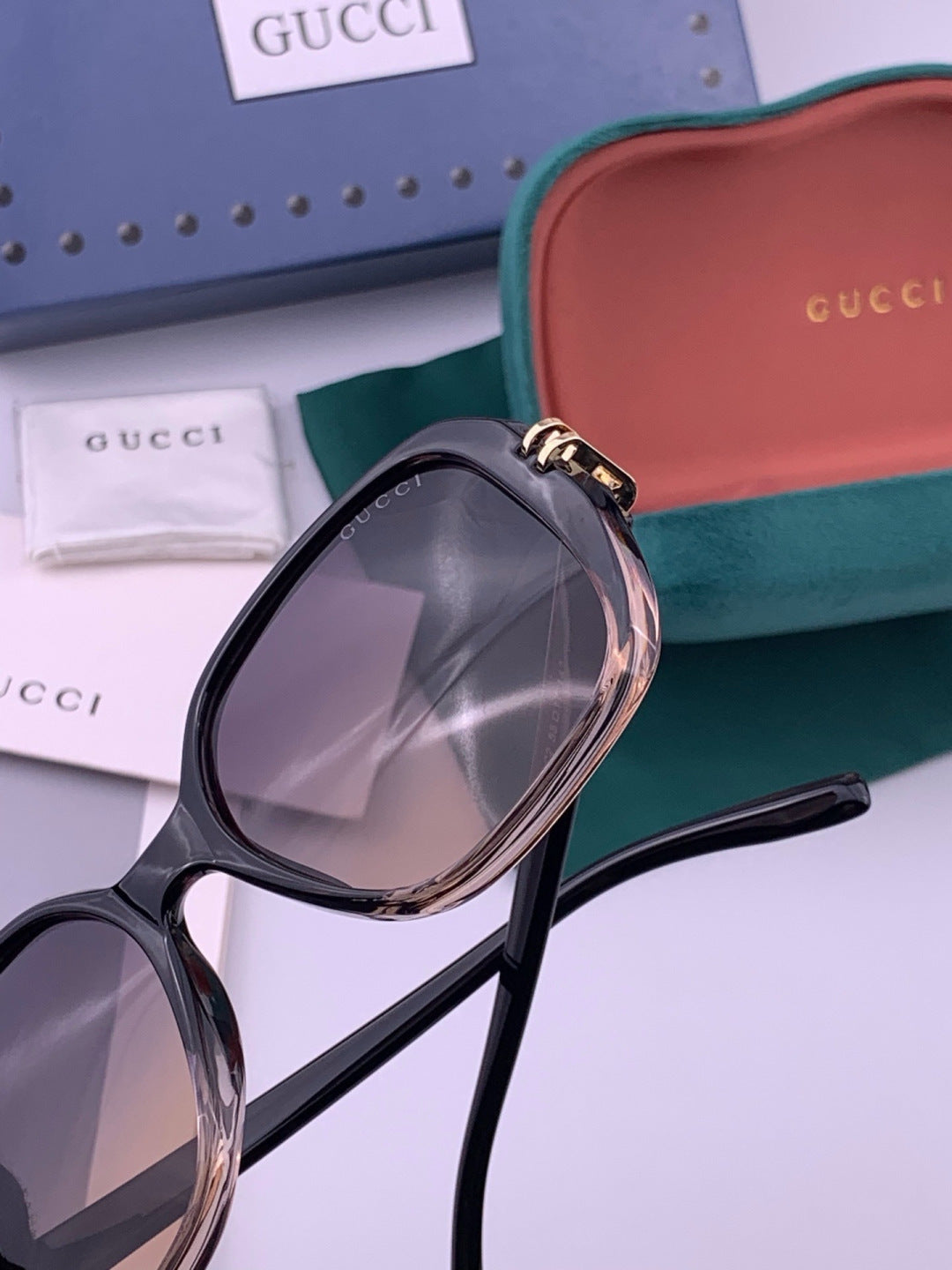Gucci G2911 Polarized Square Red Lens Sunglasses for Women - 382092 - detail image 5
