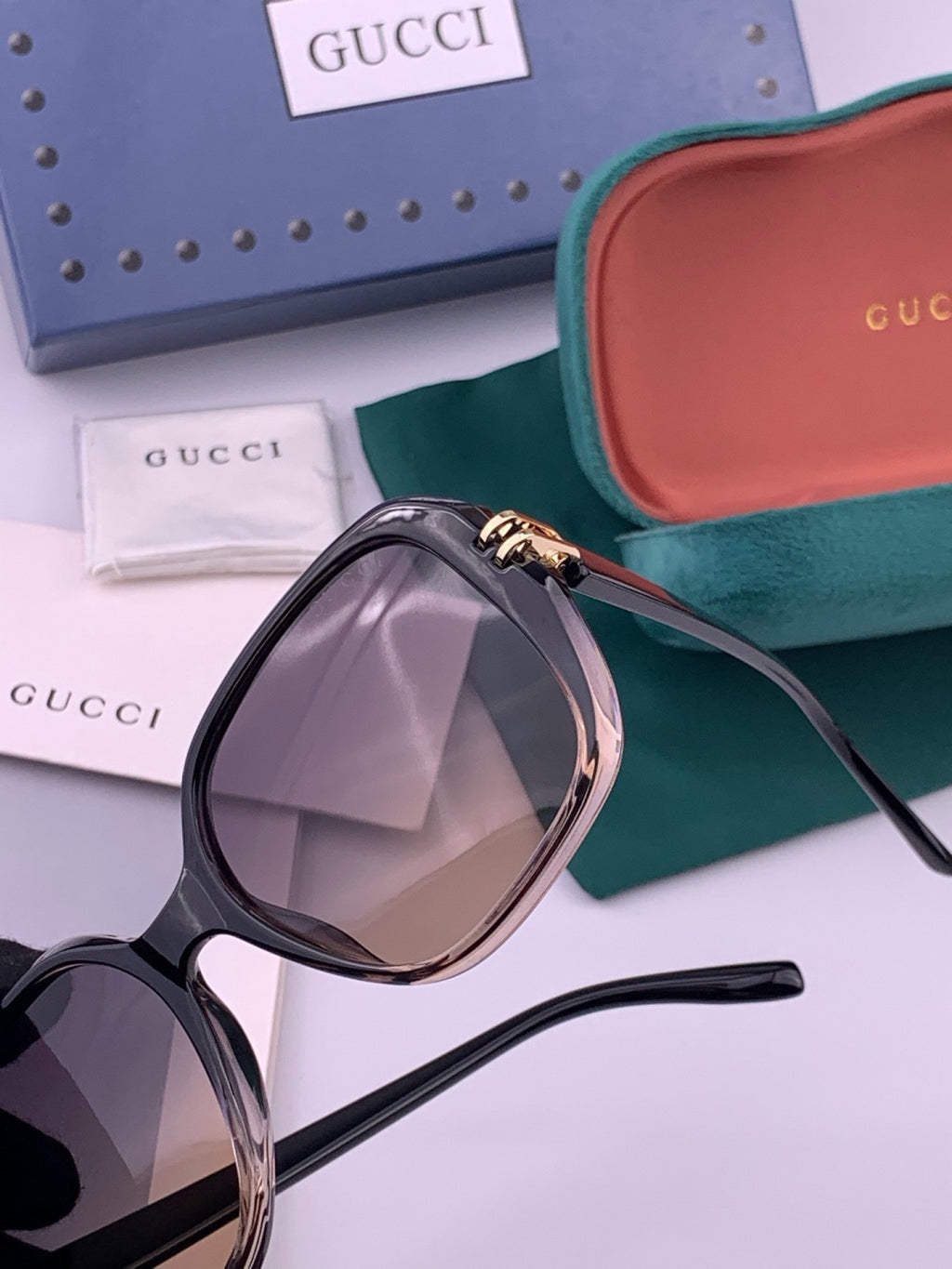 Gucci G2911 Polarized Square Red Lens Sunglasses for Women - 382092 - detail image 3