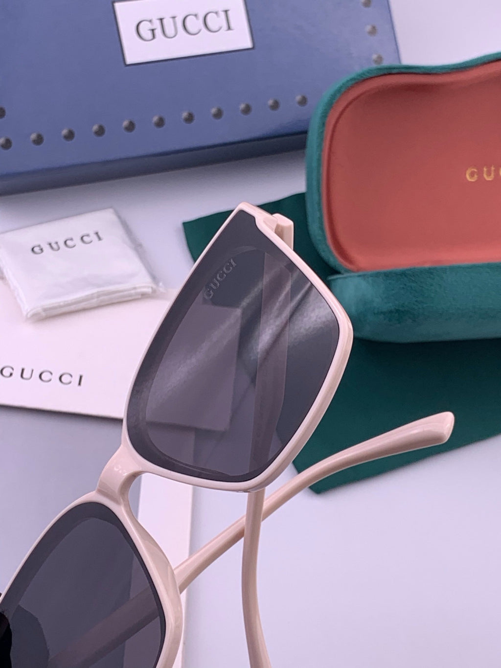 Gucci G02803 Polarized Square Red Lens Sunglasses for Women - 382094 - detail image 5