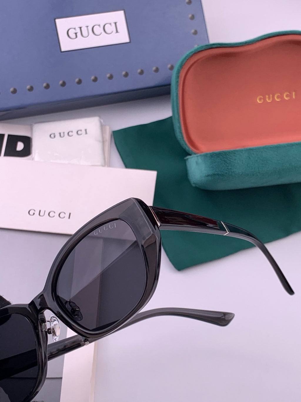 Gucci G7990 Polarized Square Brown Lens Sunglasses for Men & Women - 382096 - detail image 5