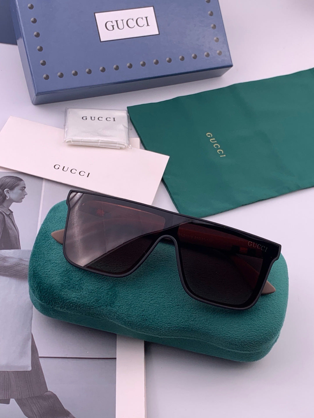 Gucci G62101 Aviator Gold Lens Sunglasses for Men & Women - detail image 7