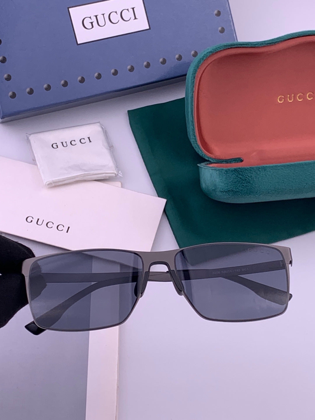 Gucci G6225 Polarized Aviator Gold Lens Sunglasses for Men - 382076