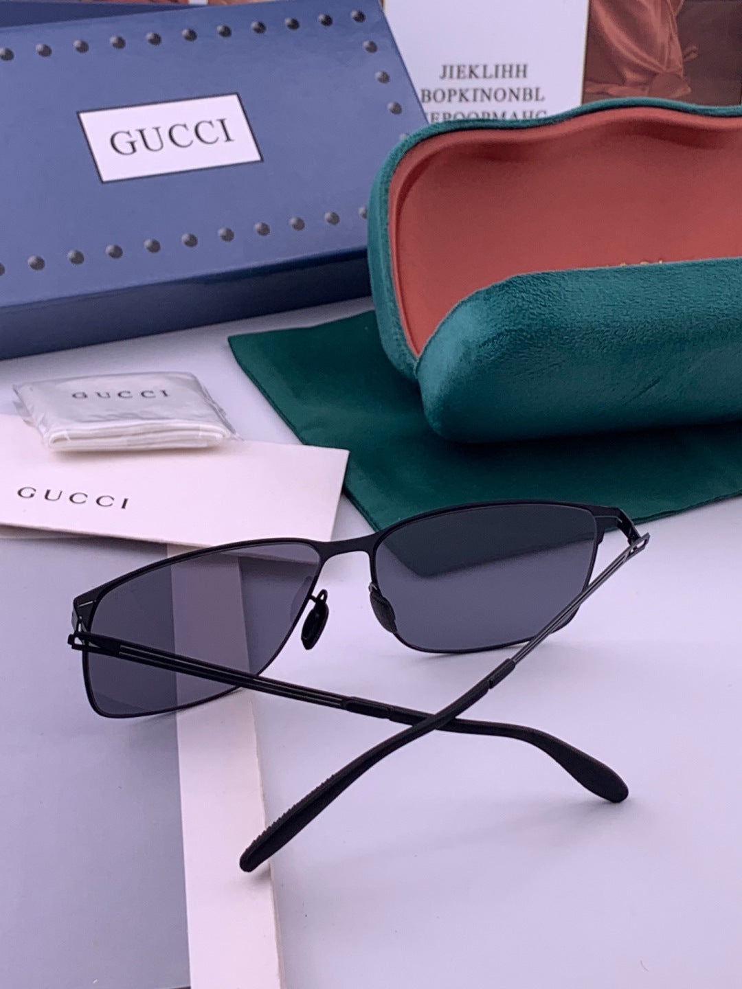 Gucci G7710 Fashion Gold Lens Sunglasses for Men & Women - 382079 - detail image 3
