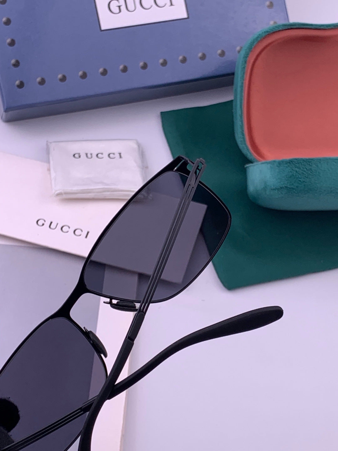 Gucci G7710 Fashion Gold Lens Sunglasses for Men & Women - 382079 - detail image 5