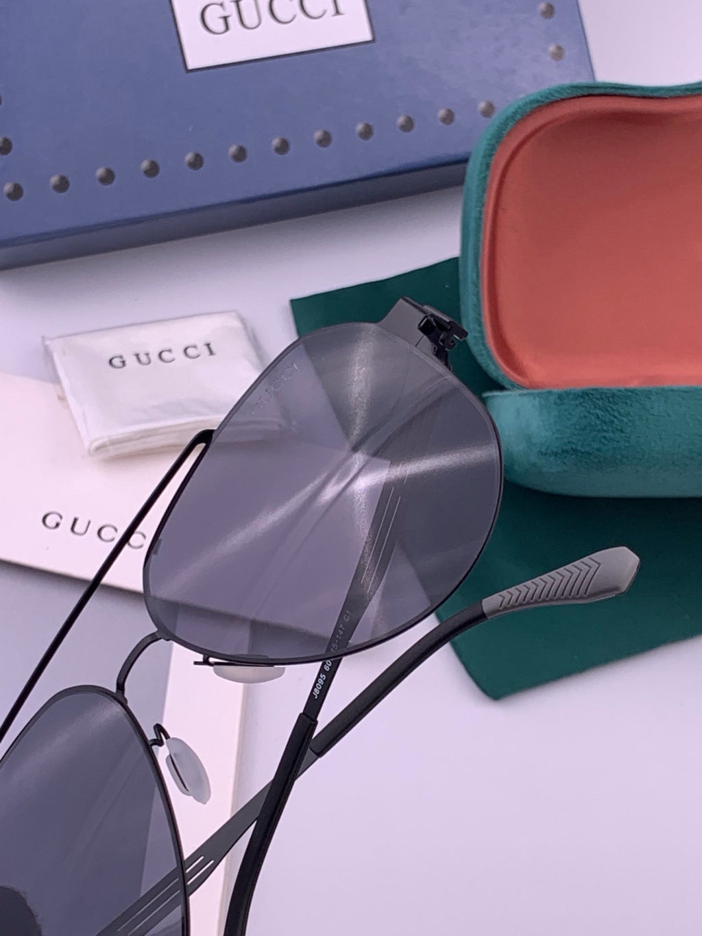 Gucci G5809 Polarized Fashion Gold Lens Sunglasses for Men & Women - 382082 - detail image 5